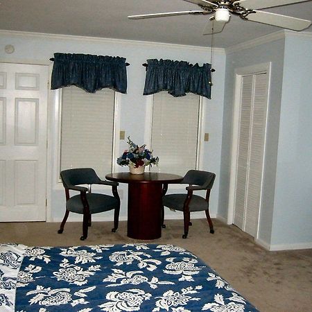 Rock Laurel Bed And Breakfast Candler 外观 照片