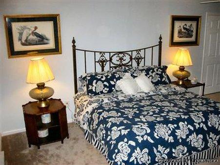 Rock Laurel Bed And Breakfast Candler 客房 照片